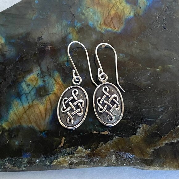 Sterling Silver 925 Signed L.M. Oval Oxidized Celtic Knot Dangle Drop Earrings - Picture 12 of 16